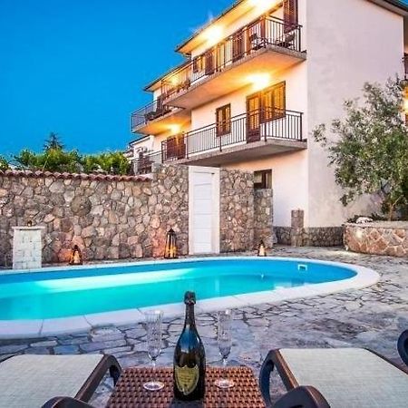Bubi Apartments Малинска Экстерьер фото