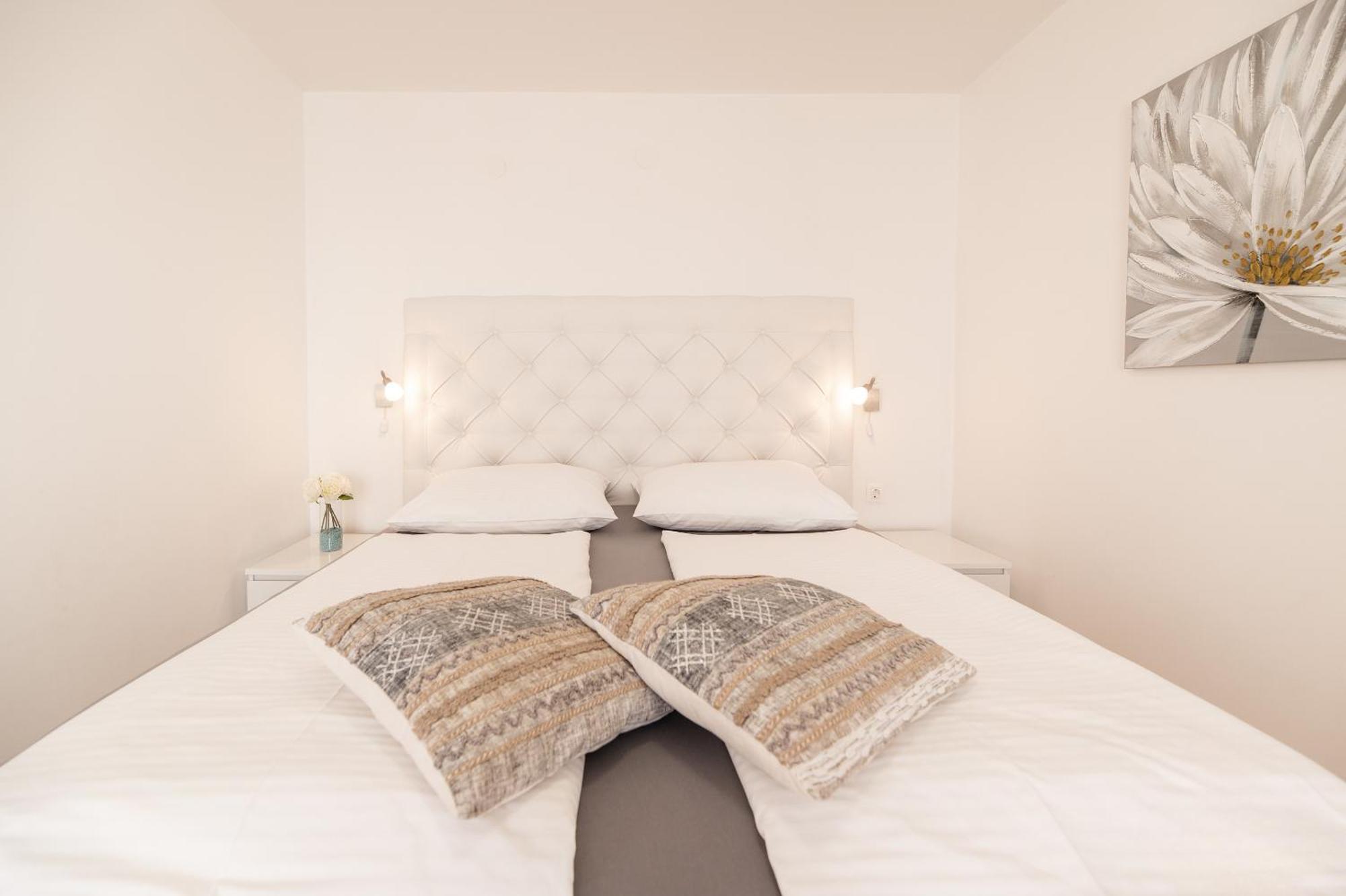 Bubi Apartments Малинска Экстерьер фото
