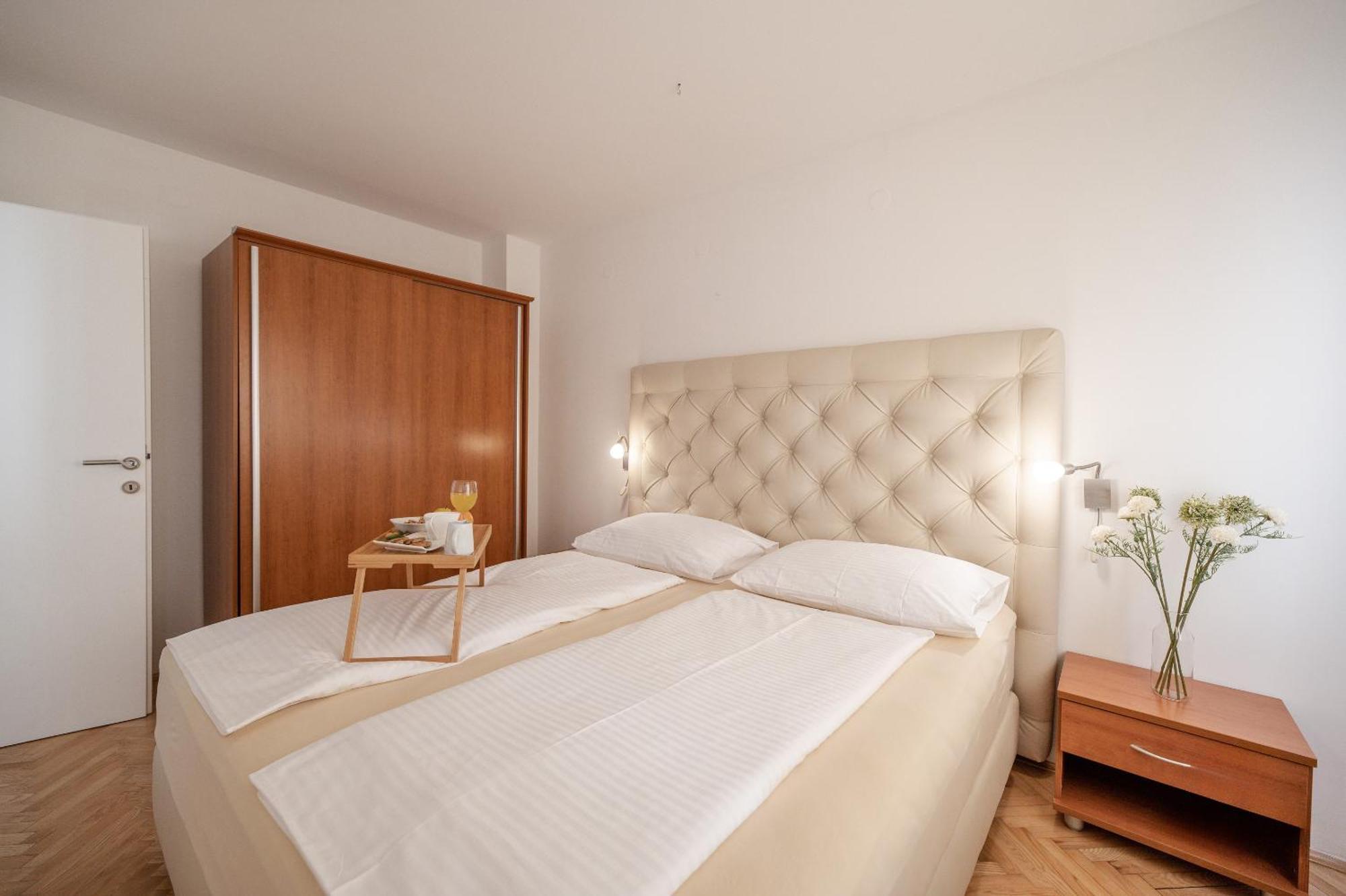 Bubi Apartments Малинска Экстерьер фото