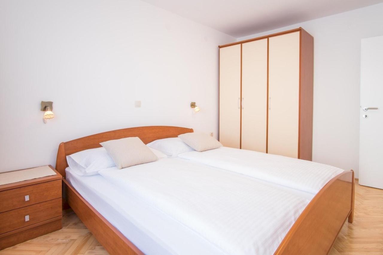 Bubi Apartments Малинска Экстерьер фото