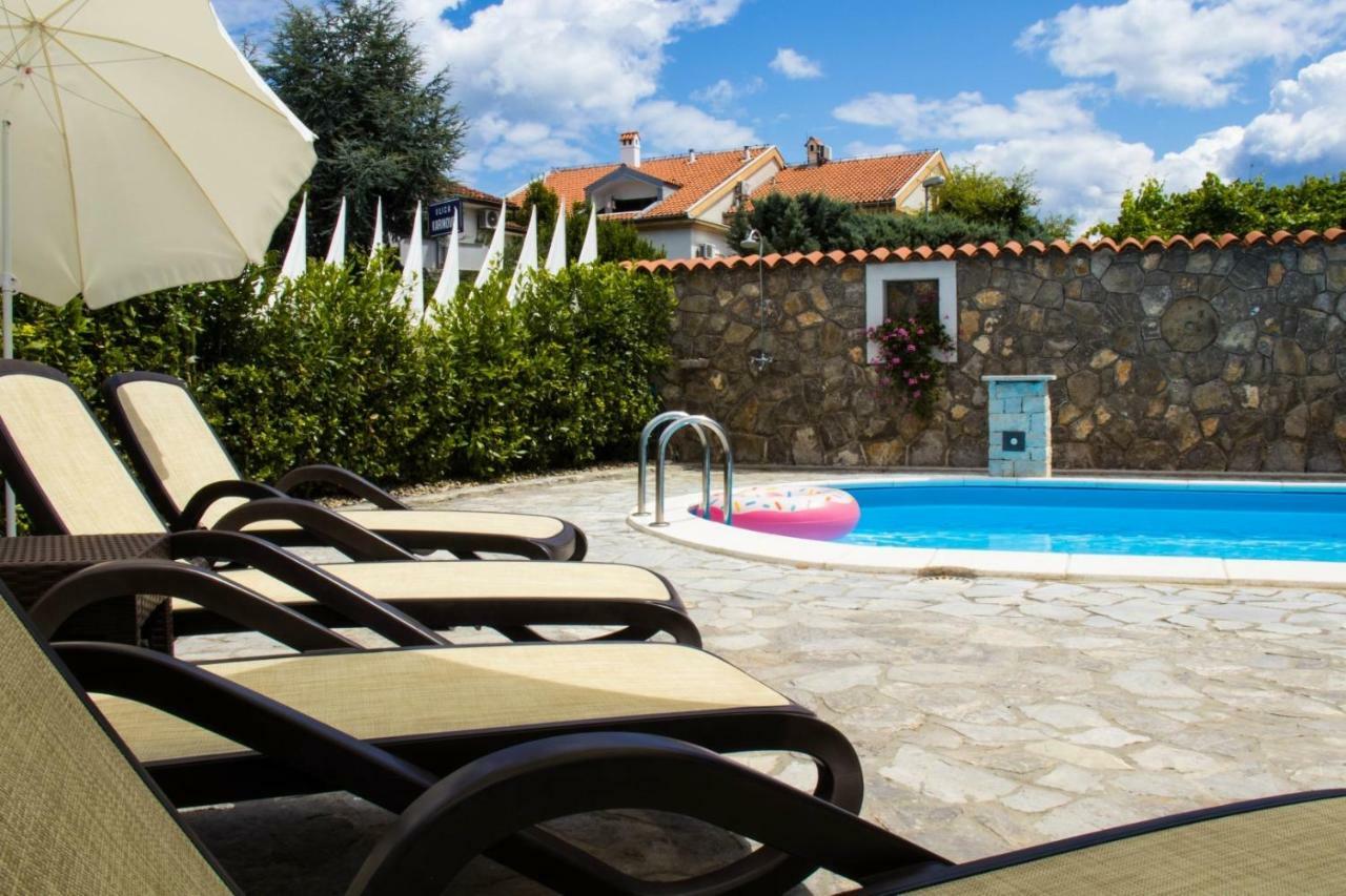 Bubi Apartments Малинска Экстерьер фото